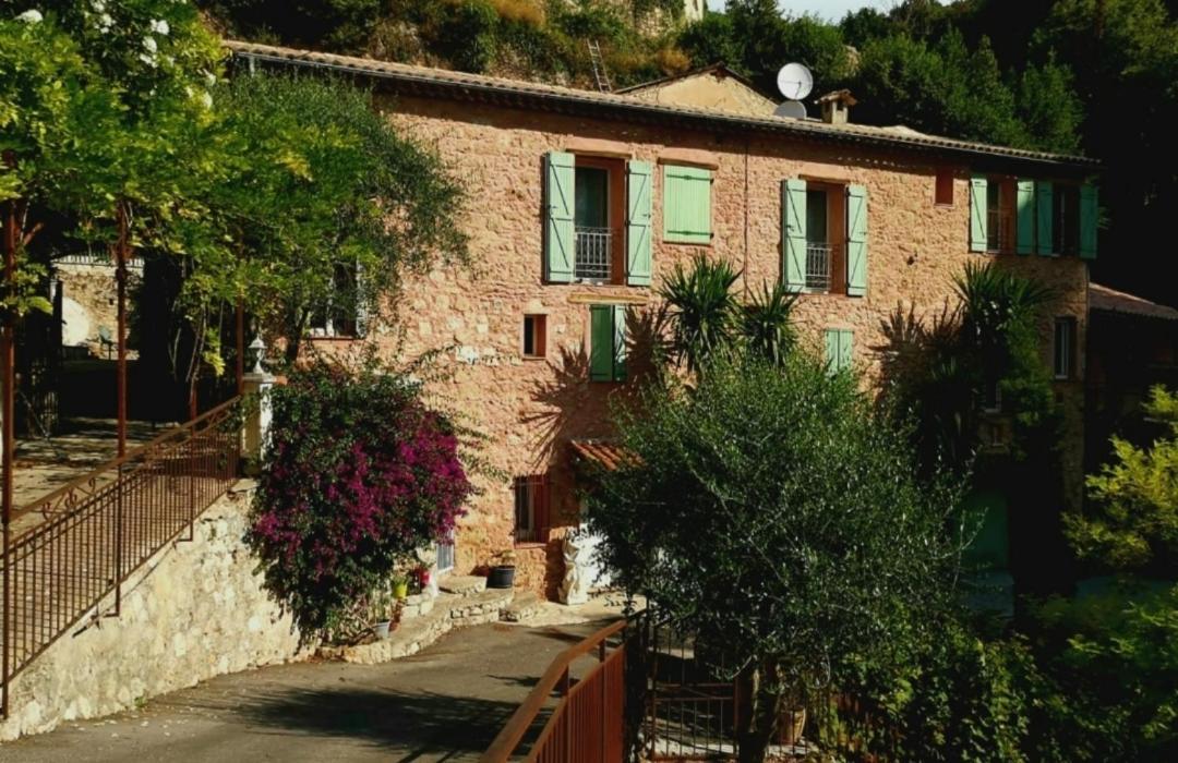 Appartement Dans Ancien Moulin A Huile Renove Grasse Exteriör bild