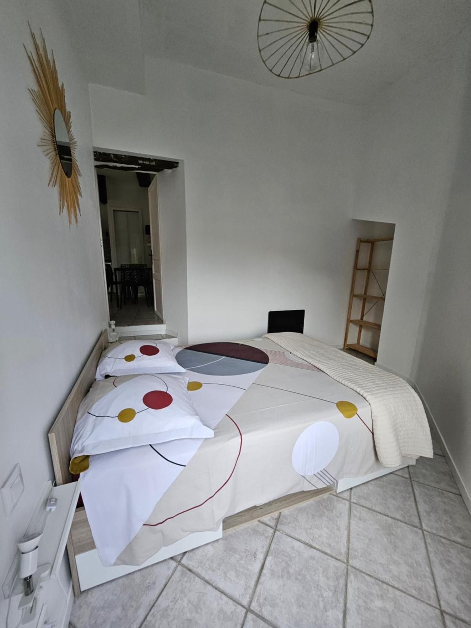 Appartement Dans Ancien Moulin A Huile Renove Grasse Exteriör bild
