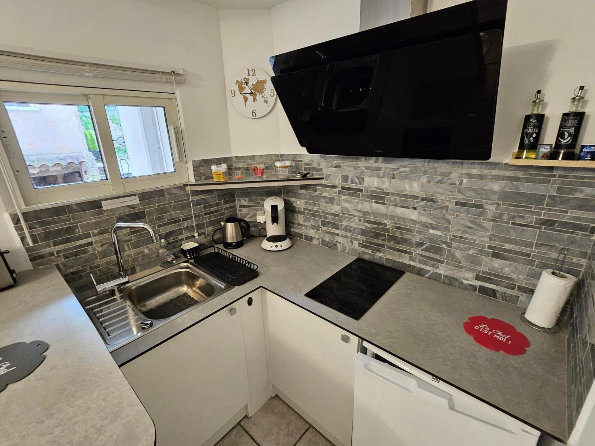Appartement Dans Ancien Moulin A Huile Renove Grasse Exteriör bild