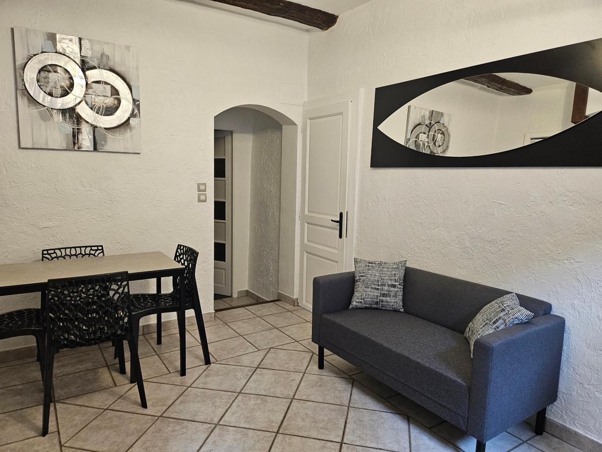 Appartement Dans Ancien Moulin A Huile Renove Grasse Exteriör bild